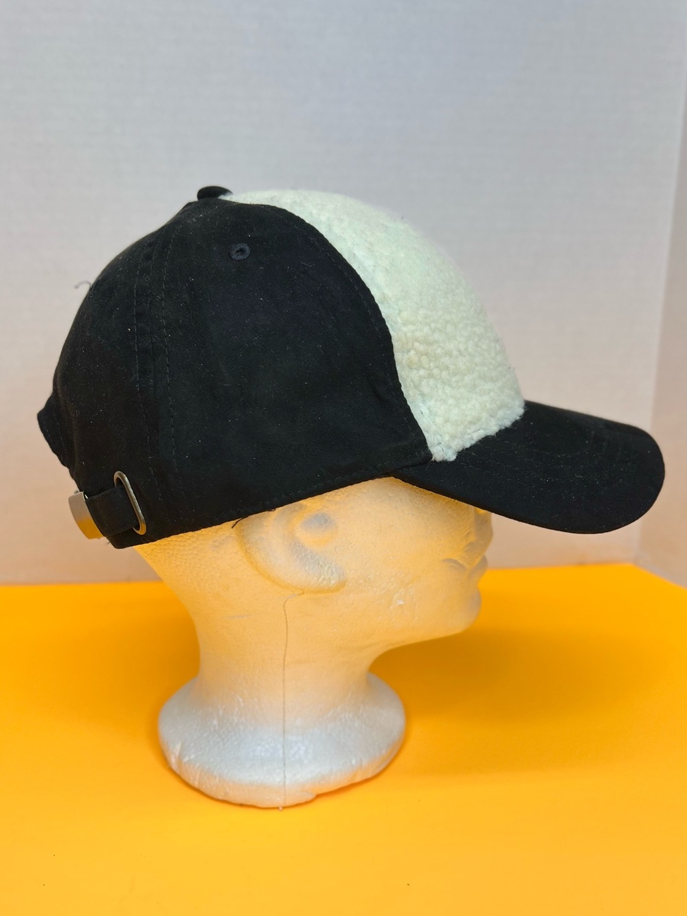 Bearpaw Womens Faux Sherpa Baseball hat Black/Ivory NEW W/Tag Soft Suede Brim